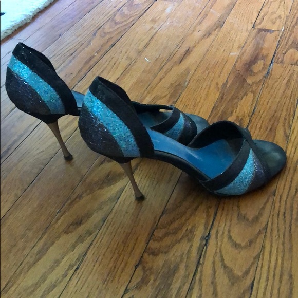 Heals - Picture 4 of 4